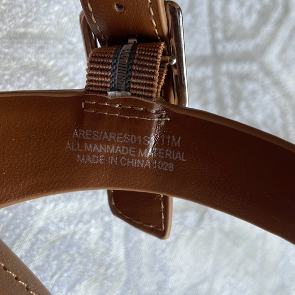 STEVE MADDEN NWOT Size 11 Brown Wedge Sandals Buckle Stud Cognac Ares Harlequin - Picture 12 of 15